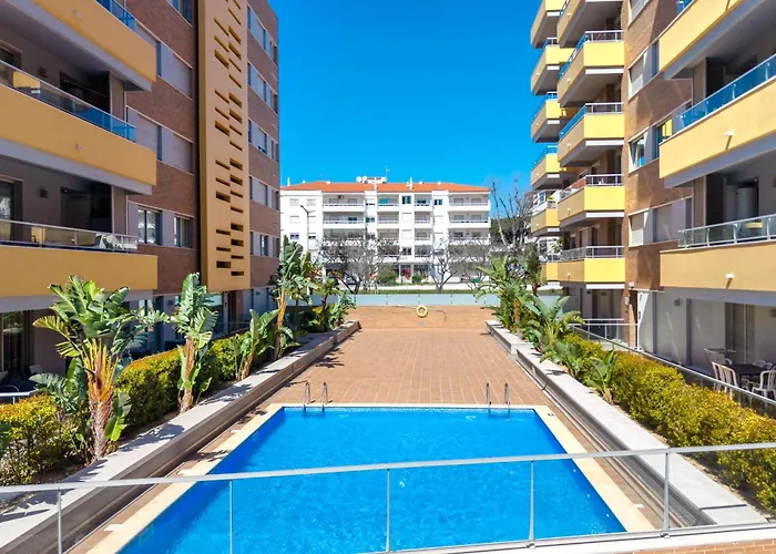 Exclusive In Walk To * Quarteira