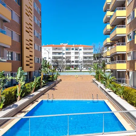 Exclusive In Walk To * Quarteira