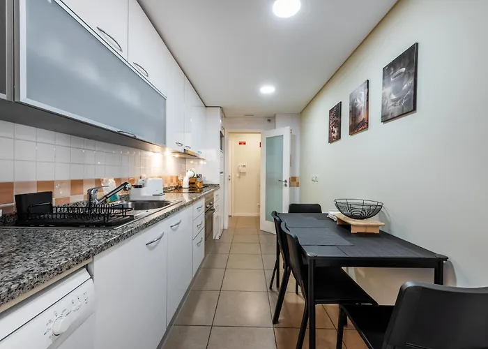 Exclusive In Walk To Apartamento *